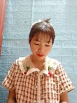 AmyLinee01 online show from July 17, 11:40 am