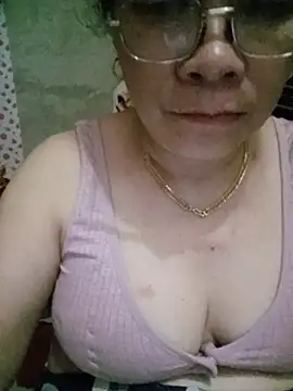 Snapshot of Funsexy1 chatting on June 7, 9:14 am Funsexy1 online show from June 7, 9:14 am
