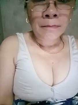 Snapshot of Funsexy1 chatting on May 28, 2:41 am Funsexy1 online show from May 28, 2:41 am