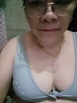 Snapshot of Funsexy1 chatting on May 17, 11:16 pm Funsexy1 online show from May 17, 11:16 pm