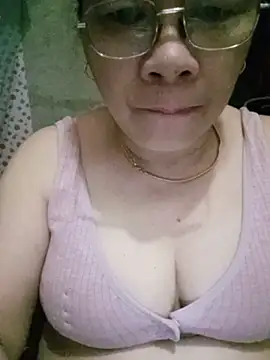 Snapshot of Funsexy1 chatting on May 14, 10:18 pm Funsexy1 online show from May 14, 10:18 pm