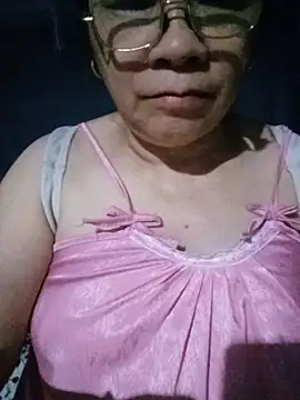 Snapshot of Funsexy1 chatting on June 15, 9:36 pm Funsexy1 online show from June 15, 9:36 pm