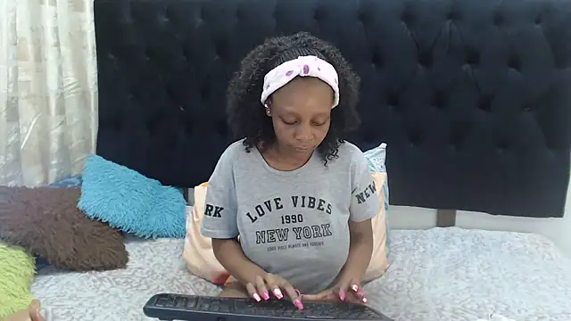 SquirtinNastyHun online show from June 11, 2:53 am