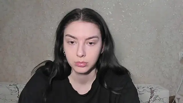 Snapshot of muuur_love231 chatting on May 23, 5:12 pm muuur love231 online show from May 23, 5:12 pm