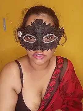Snapshot of Crushme_cpl chatting on May 20, 7:00 pm Crushme cpl online show from May 20, 7:00 pm