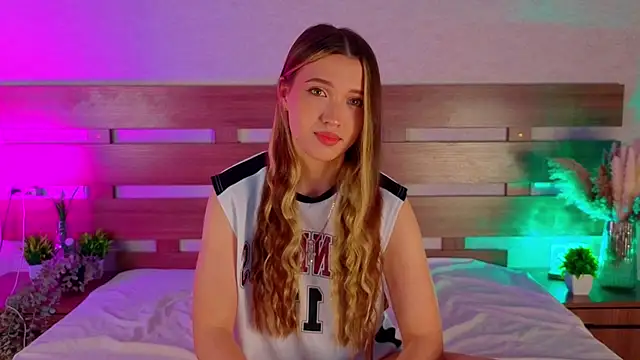 AnnaBerrys online show from April 8, 8:49 am