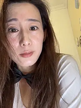 summer202632 online show from April 17, 7:33 am