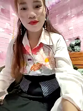 Ruby Lucy online show from March 23, 12:11 am
