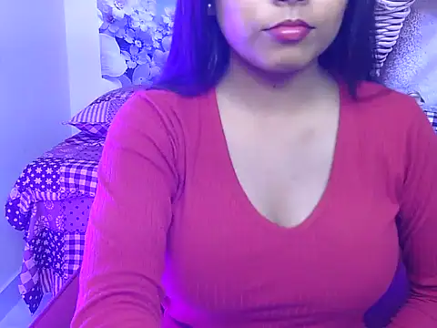 hoty-pinka online show from April 13, 5:22 am