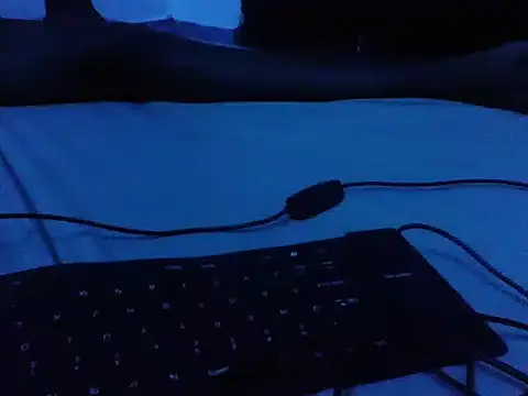 Snapshot of Tiny2453 chatting on March 21, 8:46 pm Tiny2453 online show from March 21, 8:46 pm