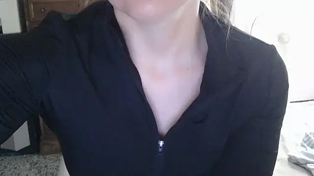 mery lou20252 online show from June 20, 11:04 am