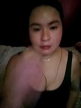 Amazingurlx online show from April 22, 7:37 am