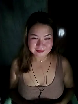 Amazingurlx online show from April 20, 1:24 pm