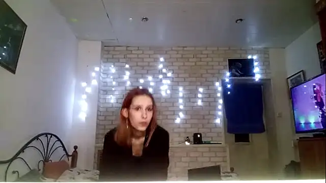 SirenFrost online show from May 9, 4:21 pm