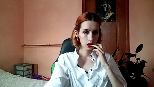 SirenFrost online show from June 11, 3:20 pm