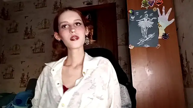 SirenFrost online show from May 26, 4:38 pm