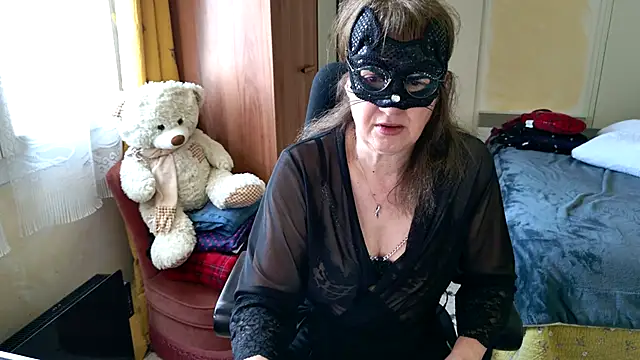 Chrismaturefrench online show from April 21, 3:40 pm