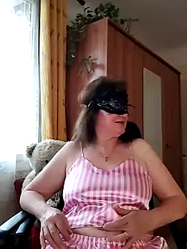 Chrismaturefrench online show from March 28, 4:30 pm