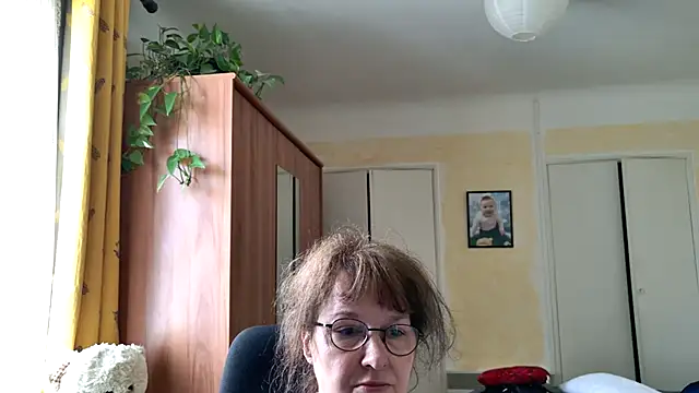 Chrismaturefrench online show from April 20, 2:51 pm