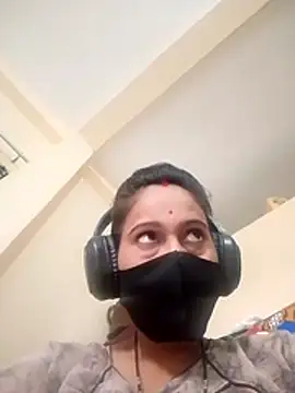 Sexi roovi online show from July 5, 8:54 am