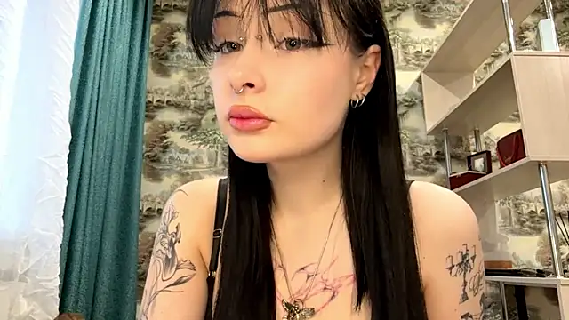 YoursinGoddes online show from April 17, 3:15 pm