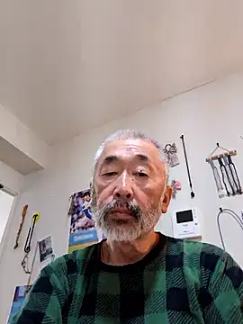 Snapshot of zzz867 chatting on July 3, 12:28 am zzz867 online show from July 3, 12:28 am