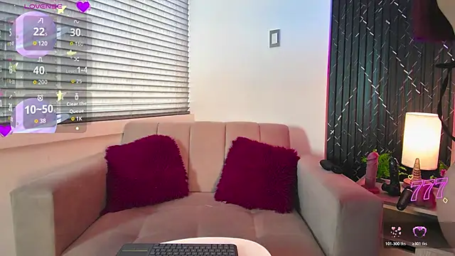 aurora petitee online show from April 30, 1:29 pm