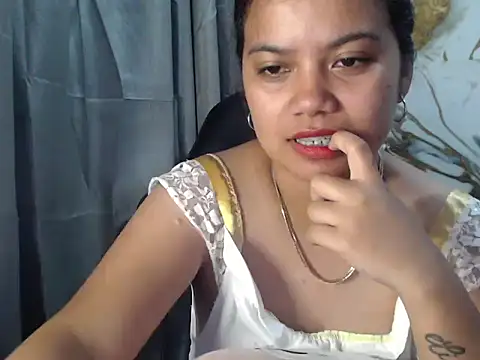 deseyy online show from April 8, 6:53 pm