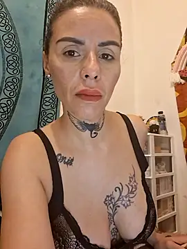 chiquitilla41 online show from May 23, 12:53 am