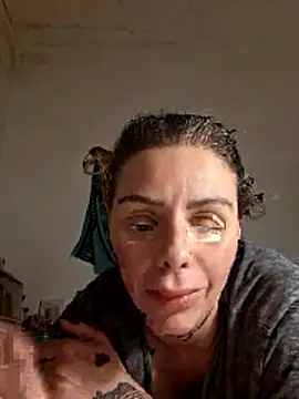 chiquitilla41 online show from April 7, 9:16 pm