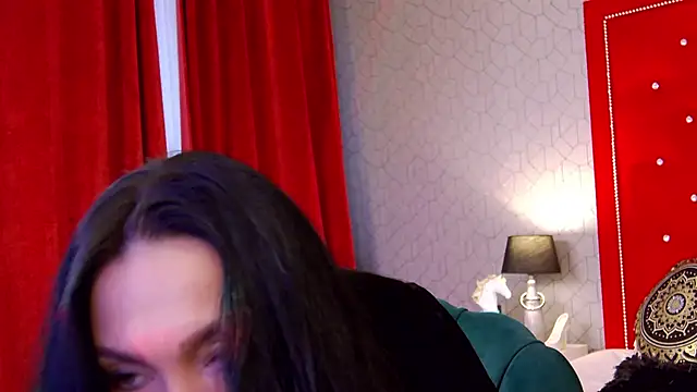 Snapshot of GraceMontclaire chatting on March 30, 10:39 am GraceMontclaire online show from March 30, 10:39 am