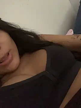 maduu789 online show from April 14, 9:20 pm