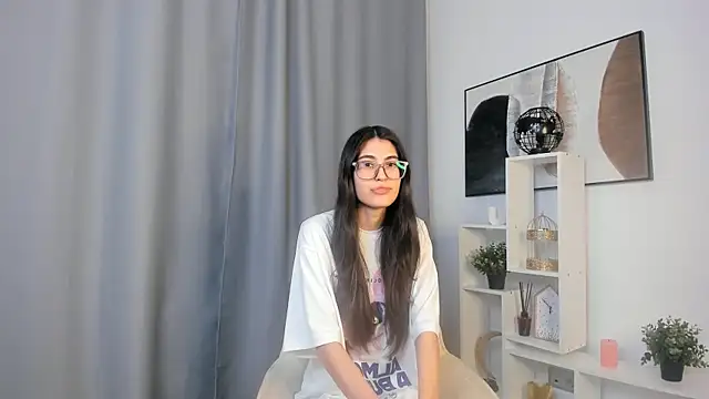 Snapshot of SusyRiek chatting on March 23, 11:10 am SusyRiek online show from March 23, 11:10 am