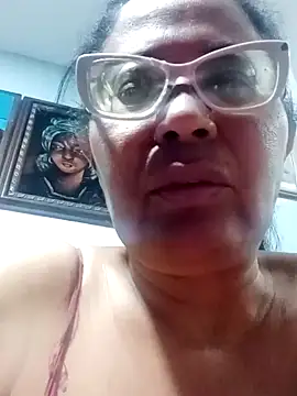 sexymomsn online show from April 15, 5:35 am