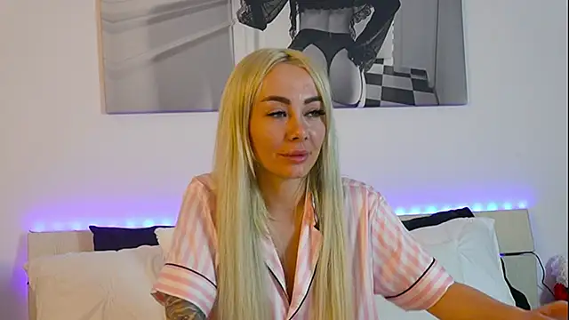 FrancescaGrayy online show from June 7, 6:57 pm