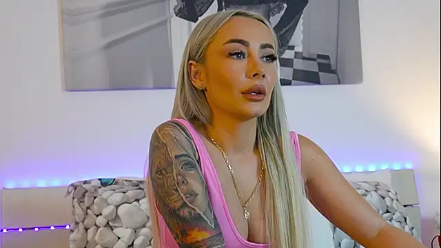 FrancescaGrayy online show from June 27, 2:01 pm