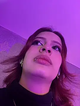 steffmontespink18 online show from May 30, 1:39 pm