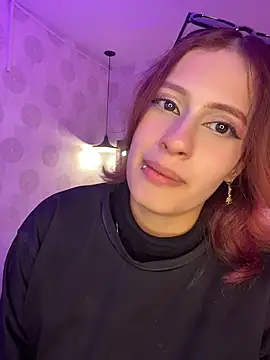Snapshot of steffmontespink18 chatting on July 14, 1:17 pm steffmontespink18 online show from July 14, 1:17 pm