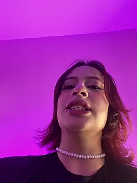 steffmontespink18 online show from May 28, 1:28 pm