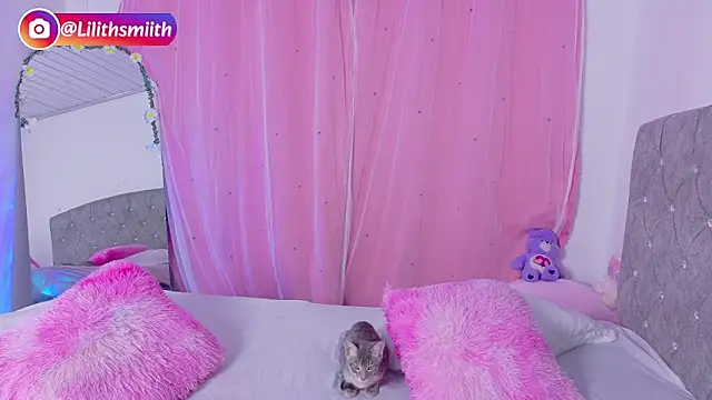 LilithSmiith online show from June 19, 2:01 pm