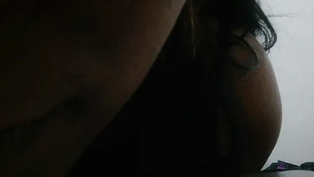 LolaThePinkBunny93 online show from March 27, 7:04 pm