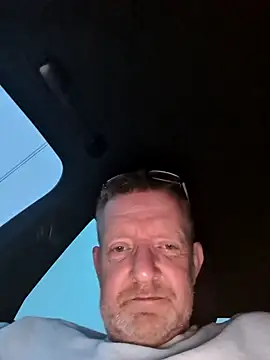 Notiesfuk online show from June 26, 9:20 pm