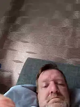 Notiesfuk online show from May 31, 1:06 pm