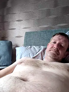Notiesfuk online show from June 14, 12:28 pm