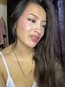 Snapshot of Itze_Mua chatting on June 3, 9:30 pm Itze Mua online show from June 3, 9:30 pm
