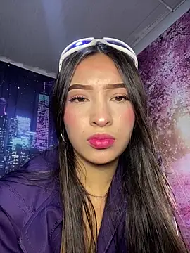 Itze Mua online show from March 29, 4:03 am