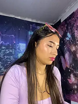 Itze Mua online show from March 28, 10:27 am