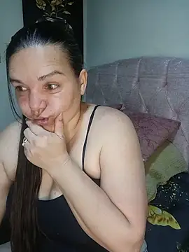 Snapshot of Zuleyka_69 chatting on May 31, 7:14 pm Zuleyka 69 online show from May 31, 7:14 pm