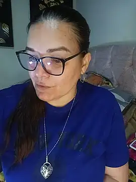 Snapshot of Zuleyka_69 chatting on June 1, 9:25 pm Zuleyka 69 online show from June 1, 9:25 pm