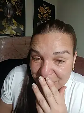 Snapshot of Zuleyka_69 chatting on June 15, 9:25 pm Zuleyka 69 online show from June 15, 9:25 pm